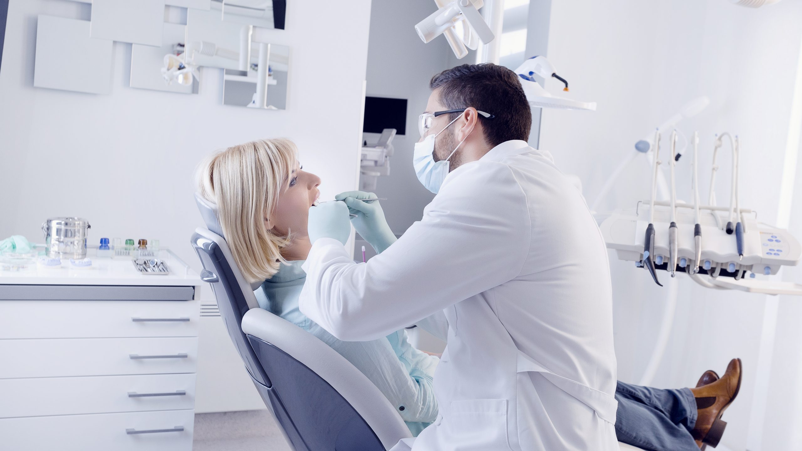 Dentist in Valley Village, CA
